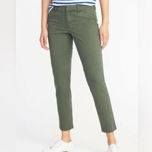 Old Navy Pixie Mid-Rise - Green